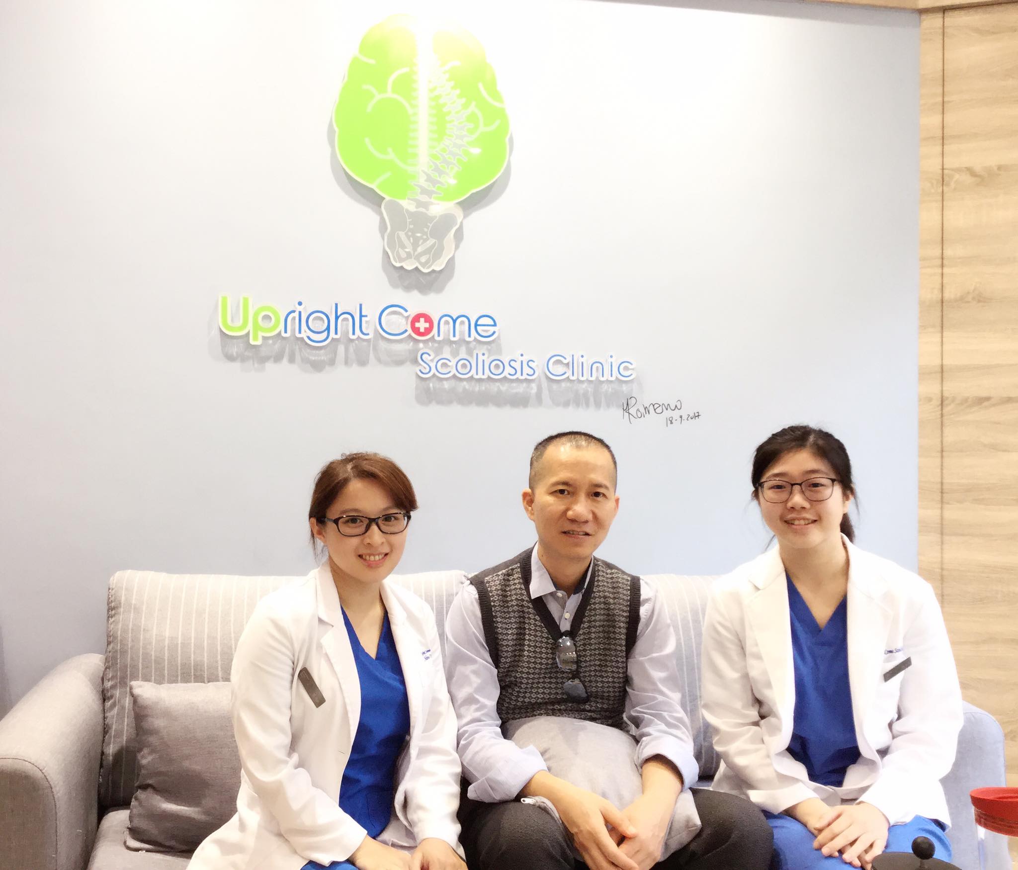 The doctor  of Taipei Veterans General Hospital visiting UprightCome