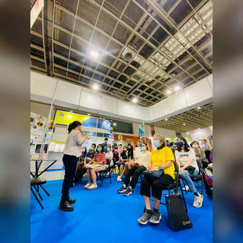 曾琴雁主任帶領你一同了解脊椎側彎！