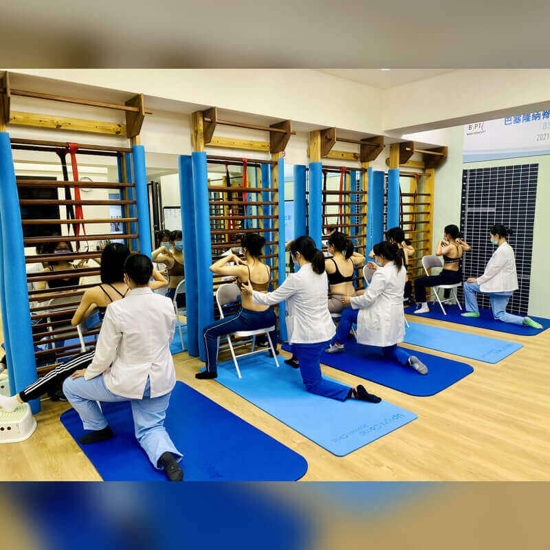 脊椎側彎團體治療來囉!